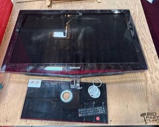 7002  37 Samsung TV 