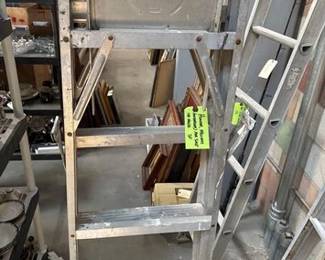 6004  6Ft Ladder 