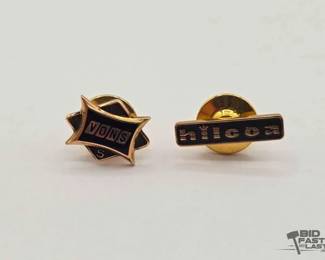 816  10k Gold Vons and Hilcoa Pins, 2.8g 