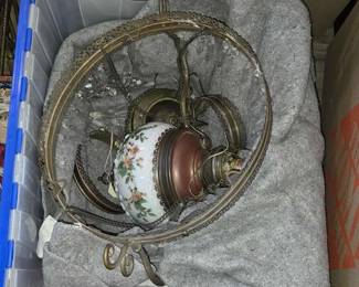 4840  Hanging Parlor Lamp 