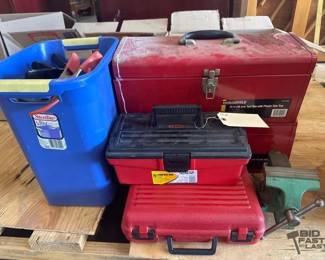 6512  Auto Scroll Saw, 2 Toolboxes, All Purpose Box, Mini Bench Vise, Clamps 
