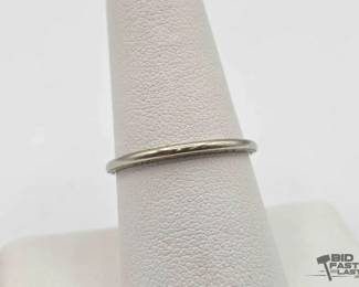 758  14k White Gold Engraved Band, 1.9g 