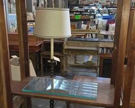 4602  2 Wooden Shelves 