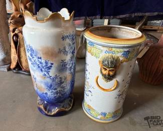 3170  Italian Ceramic Umbrella Holder  Porcelain Vase 