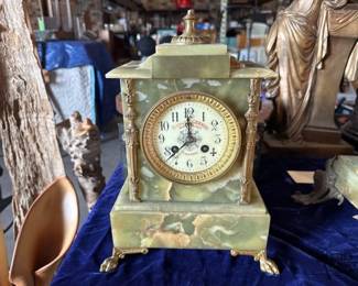 3160  Onyx Mantel Clock 