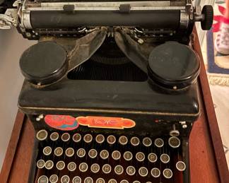 Vintage typewriter 