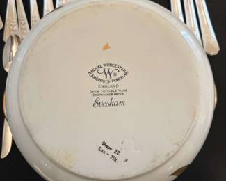 Royal Worcester Porcelain Serving dish 