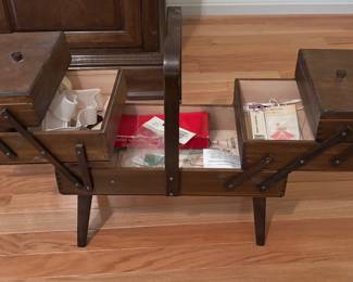 Vintage accordion-style/cantilever sewing box