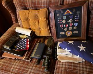 Full WW2 Military archive for father who fought at the Battle of the Bulge, incluidng medals (Purple Heart), photos, etc.  Amazing collection