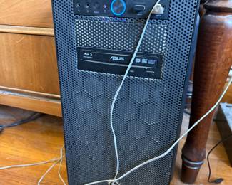 Asus gaming system running the high end Geforce RTX 4090 graphics card