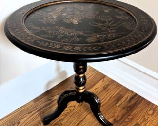 Chinoiserie 23 1/2" round table. 