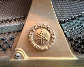 BUY IT NOW! $2,500.00. Yamaha GZ #600364,
5’ 7” Piano
Very good condition