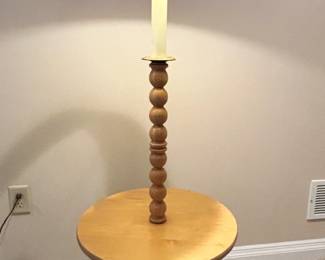 Floor lamp.