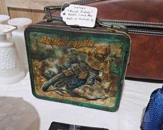 VINTAGE METAL ROUGH RIDER LUNCHBOX