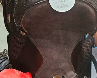 SADDLE