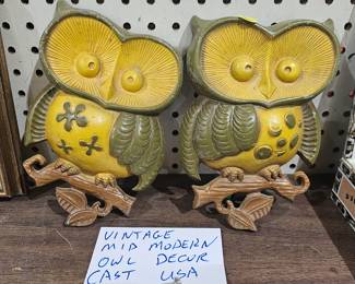 VINTAGE MCM OWL DECOR