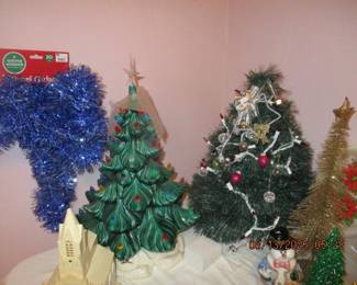 Ceramic Christmas tree on base
