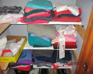 Vintage tops and sweaers