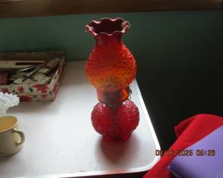 L E Smith Oil lamp