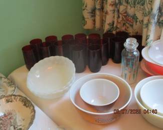 Lots of Pyrex mixing bowls and bubble glass