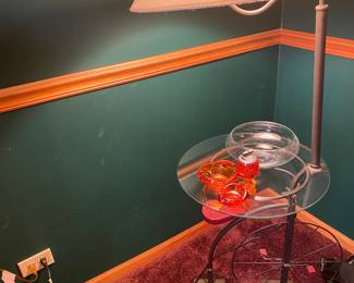 FUN!! Decorative Old Wheel Bicycle Base with Glass Top Table Lamp