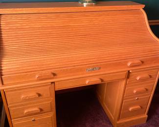  Winners Only Oak Roll Top Desk