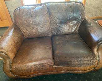 The Leather Company, Brown Leather Over Stuffed Love Seat, Worn!