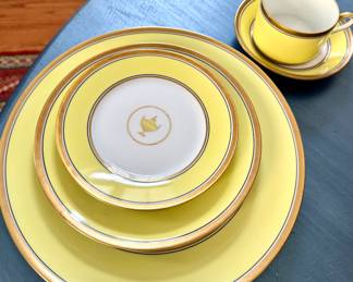 RARE FIND - Richard Ginori - Service for 10