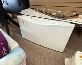 WASHING MACHINE/DRYER PEDESTAL