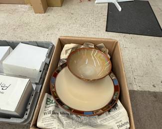 SET OF DISHES