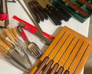 Cutco knives, Bakelite knives and carving sets