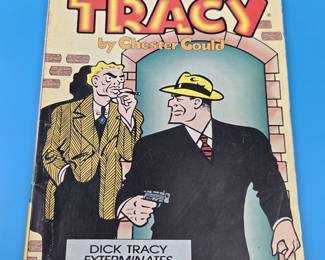 "The Original Dick Tracy" comic book, published by Gladstone.
Title: The Original Dick Tracy: Dick Tracy Exterminates the Extortioner
Creator: Chester Gould