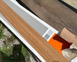 Small amounts of vinyl flooring