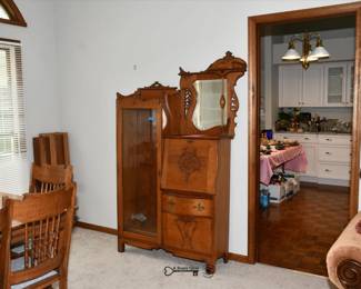 127Dining Room