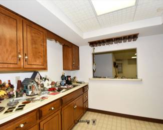680Second Kitchen