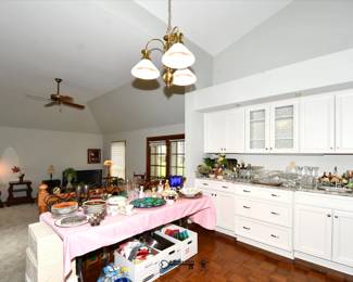 196Kitchen