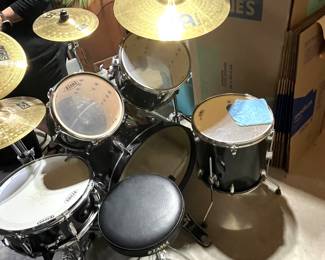 TAMA Drum kit with Meinl cymbals