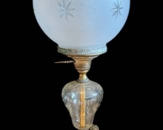 Cherub Etched Globe Gone With The Wind Lamp