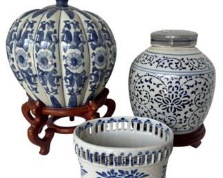 Vintage Blue White Chinese Porcelain Jars