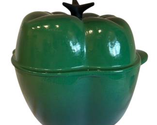 Le Creuset Green Bell Pepper Cast Iron Dutch Oven