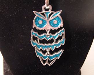 Owl pendant necklace