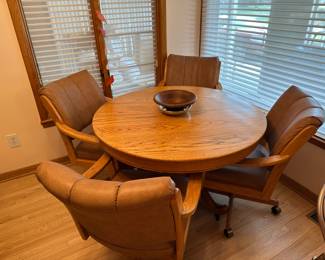 Kitchen table with 4 chairs on casters