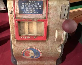 Antique Groetchen De Luxe Mercury cigarette machine