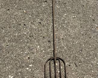 5 prong pitchfork/spear