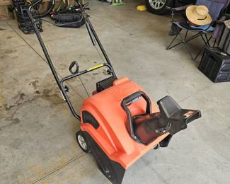 Like new Ariens PathPro electric snowblower.