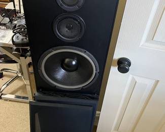 Pair of KLH speakers
