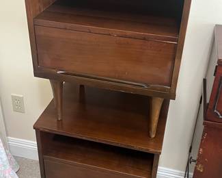 Pair of Mid-century Nightstands