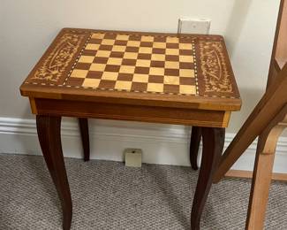 Checker/chess table