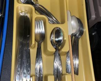 Flatware Set
