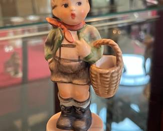 Goebel Hummel Figurine